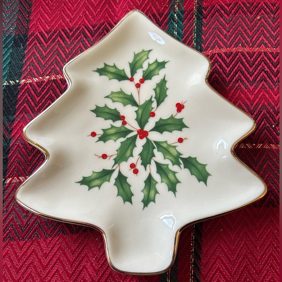 Lenox Other - Lenox Hosting the Holidays Tree Part Plate - NWT